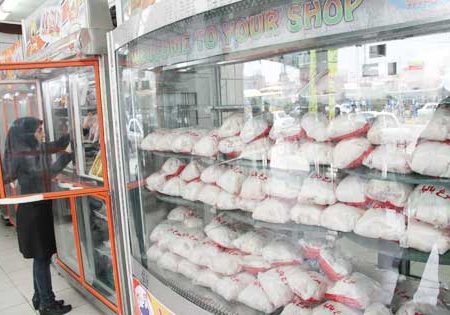 توزیع مرغ گرم در فروشگاه‌های زنجیره‌ای از امروز