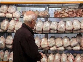 فروش مرغ بیش از ۲۷هزارتومان گرانفروشی است/برخی استان ها راه خروج مرغ را بسته اند