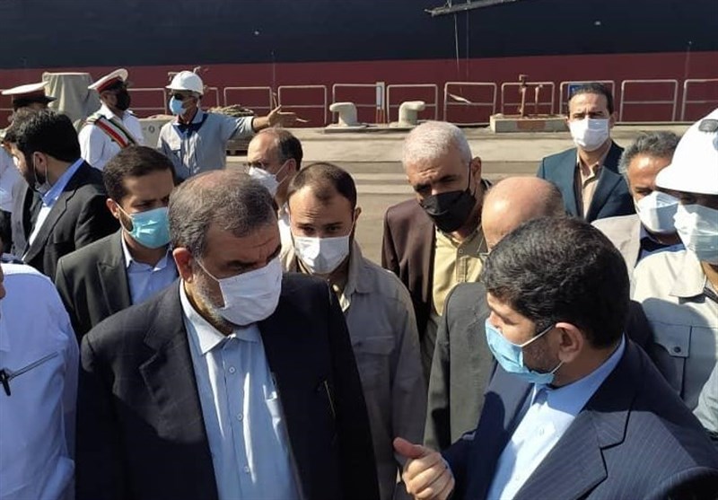 بازدید معاون رئیس جمهور از توانمندی‌های کشتیرانی در بندر شهید رجایی