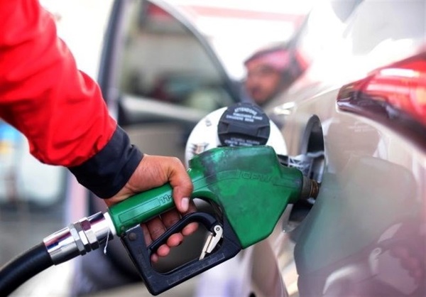 مصرف بنزین به ۱۰۵ میلیون لیتر در روز رسید/ تخصیص بنزین به کد ملی؛ هیاهویی برای هیچ
