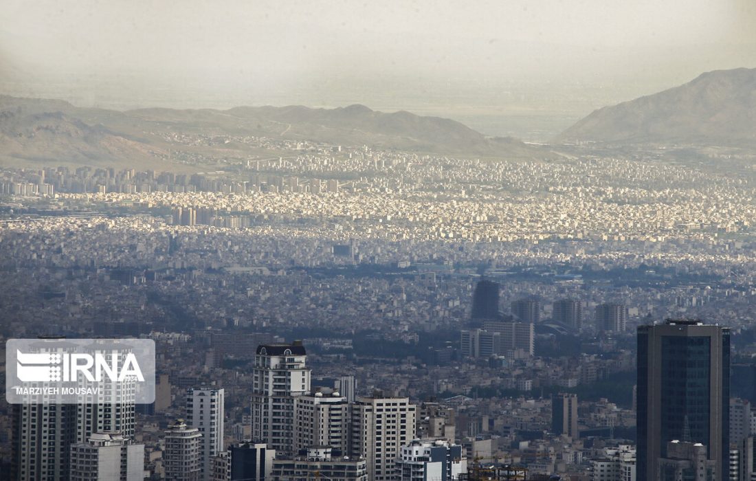 آسمان صاف همراه با غبار محلی در تهران/ افزایش تدریجی آلاینده‌ها در هفته آتی