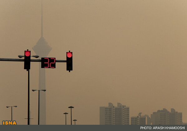 وضعیت «قرمز» کیفیت هوای تهران/ اجرای طرح زوج و فرد از درب منازل