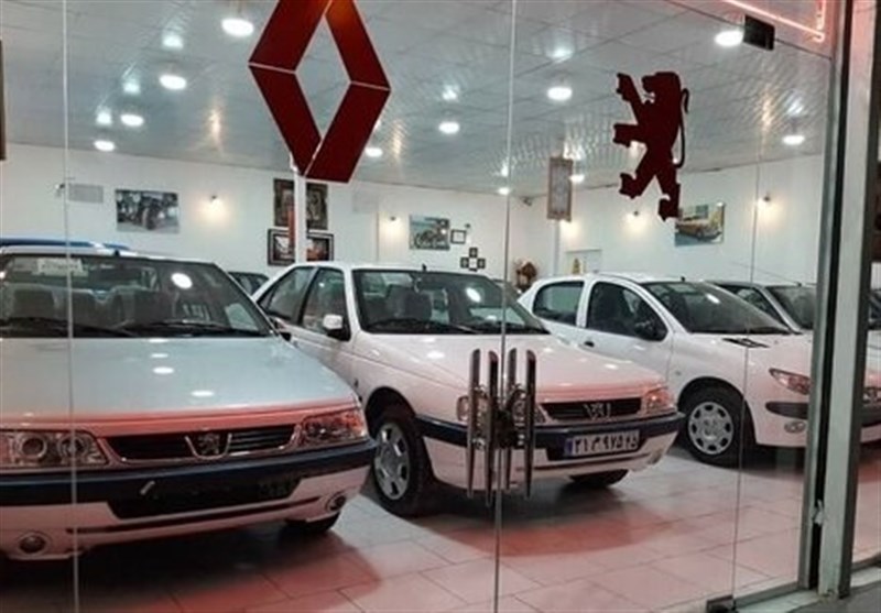 بازار خودرو ترمز برید/ خودروهای ایرانی با قیمت‌های میلیاردی