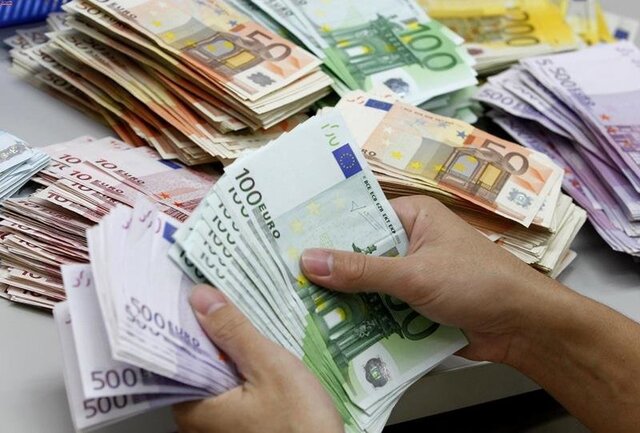 آخرین قیمت دلار، یورو و درهم در مرکز مبادله