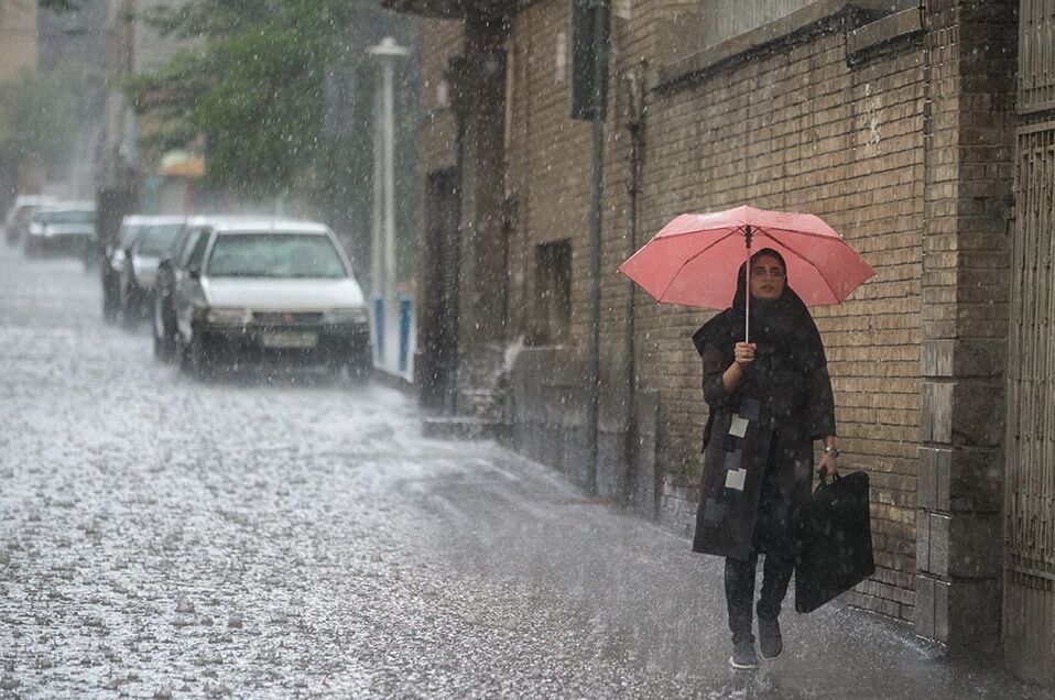 تهران، قم، البرز و ۱۷ استان دیگر امروز بارانی است