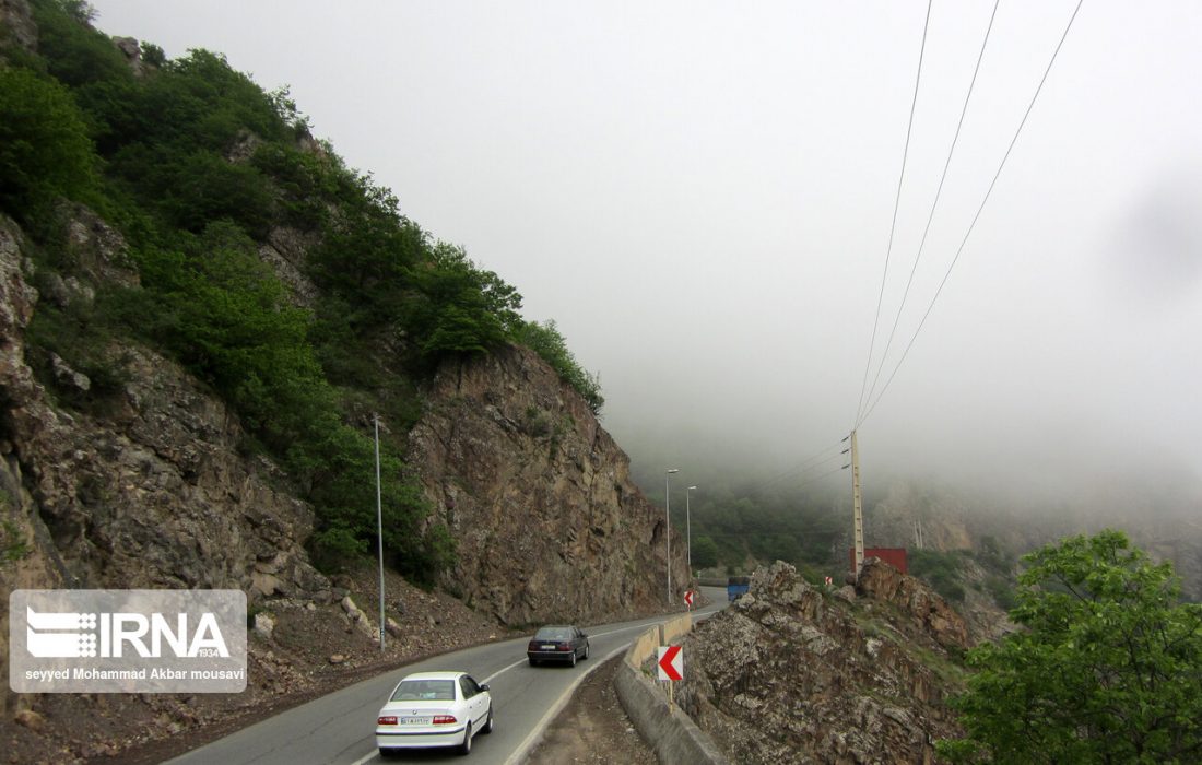 تردد در چالوس در محدوده شهرستانک تا مرزن آباد به روال عادی بازگشت/ترافیک نیمه سنگین هراز