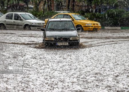 بارش‌های رگباری بهاره و سیل در راه ۷ استان/ آماده باش امدادگران هلال احمر