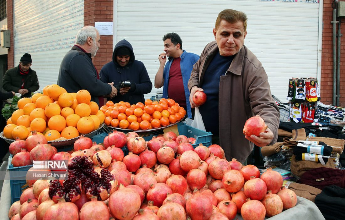 ثبات قیمت میوه و سبزی در هفته میانی آذر ماه/تداوم افزایش قیمت آناناس
