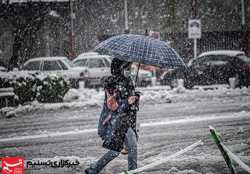 هشدار نارنجی بارش برف و باران در تهران/ کاهش ۱۳ درجه‌ای دما در پایتخت