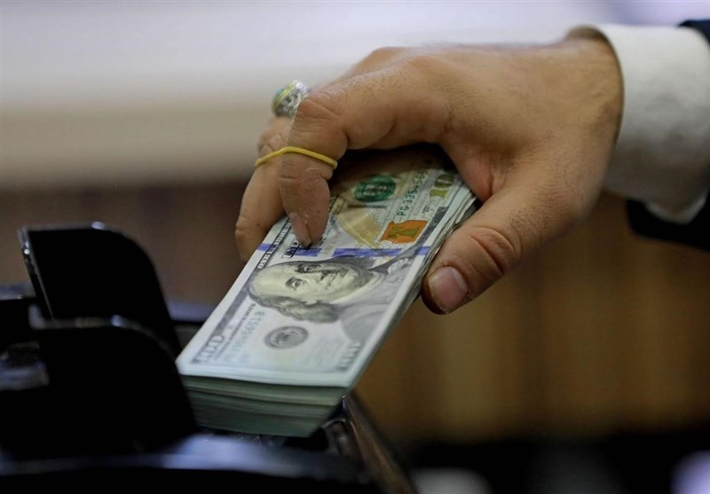 خرید و فروش ارز در بازار آزاد عراق از امروز ممنوع شد