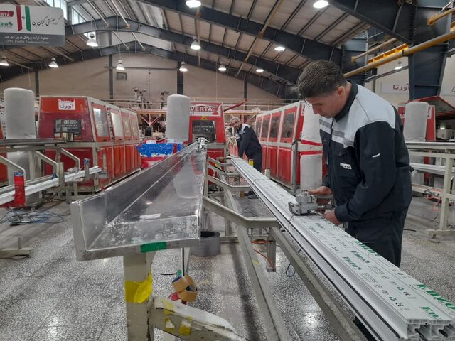 واحدهای تولیدی مازندران نیازمند حمایت دولت هستند