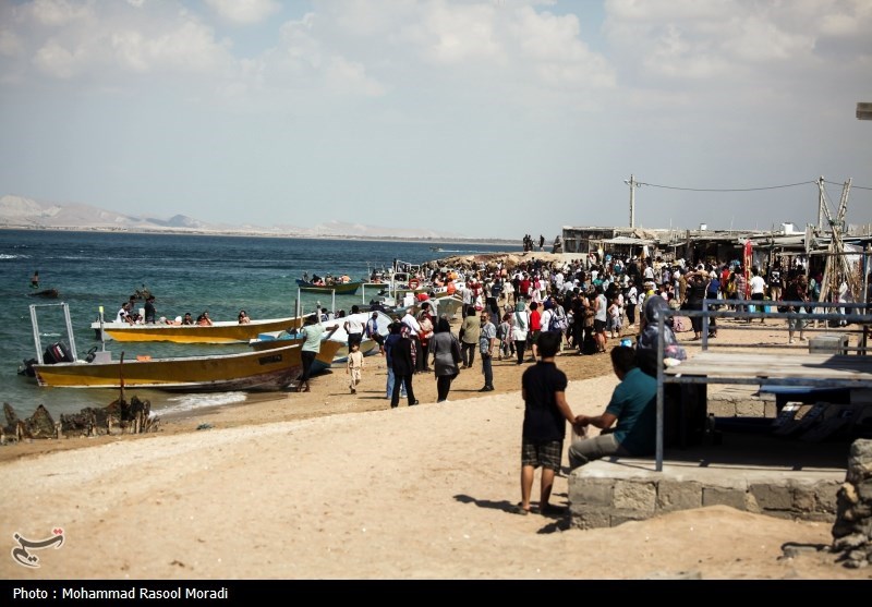 علت منع ورود افراد زیر ۱۸سال بدون رضایت کتبی والدین به جزایر هرمزگان چیست؟