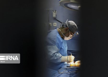 ۳۰ هزار پزشک عمومی طبابت نمی‌کنند/به فکر تربیت پزشک متخصص باشیم