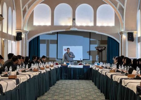 برگزاری دوره آموزشی بازاریابی درون شعبه ای در بانک ایران زمین