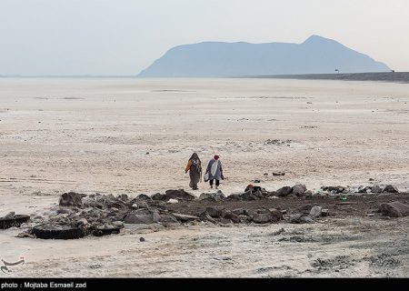 نجات دریاچه ارومیه با ۵۰۰ میلیون مترمکعب؟ با این ارقام کف دریاچه هم خیس نمی‌شود!