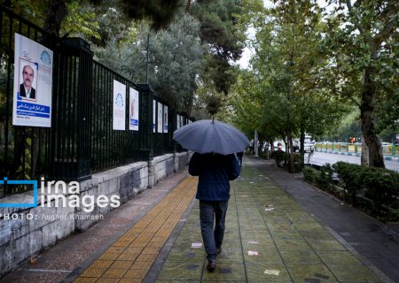 وزش باد شدید همراه با رگبار و رعد و برق در هشت استان کشور