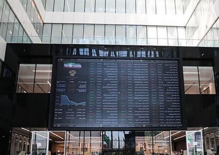 تثبیت شاخص بورس بالای ابرکانال سه‌میلیون واحد