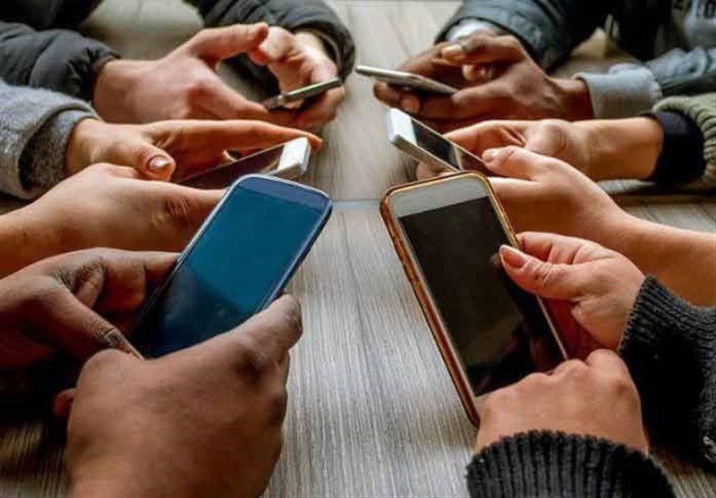 جولان آیفون قاچاق با رمز رجیستری مسافری/ ستاد مبارزه با کالای قاچاق شفافسازی کند