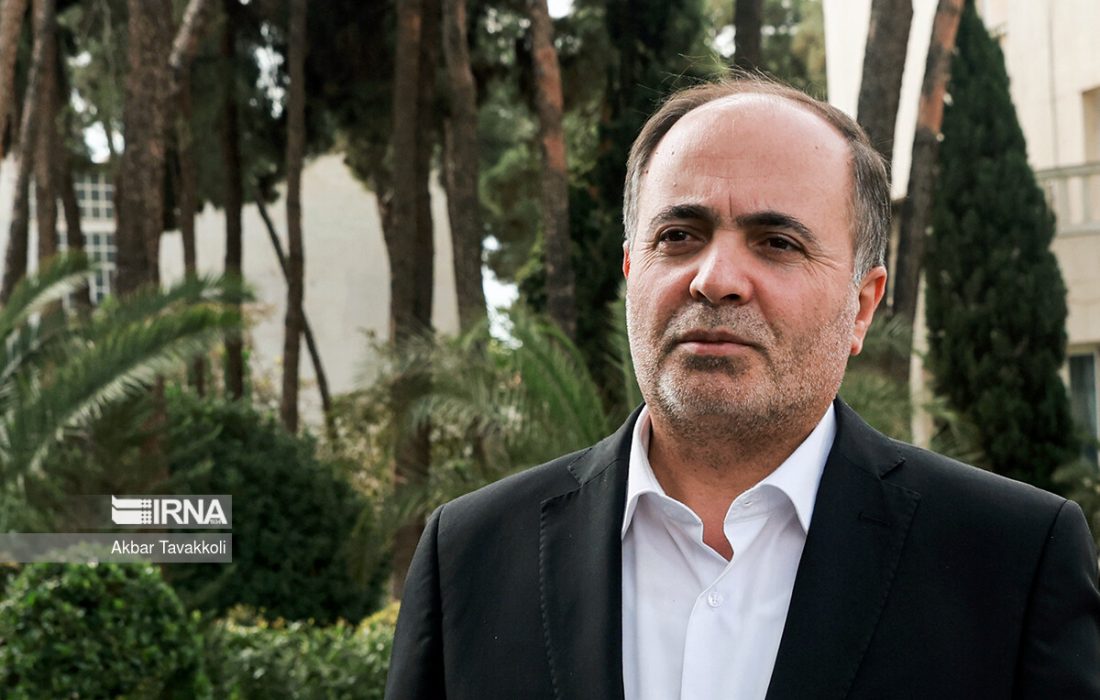 نوری قزلجه: شیرخام نرخ مصوب دارد/در جریان قیمت توافقی نیستم