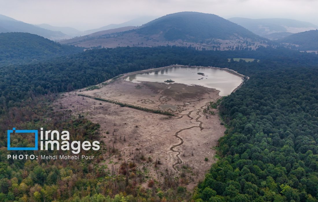ایران در آستانه خشکسالی فراگیر/دولت چگونه با تغییر اقلیم مقابله میکند