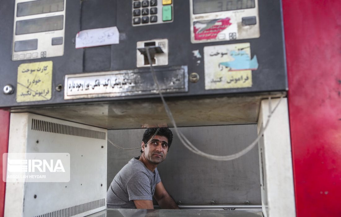 کارتهای اضطراری سوخت جایگاهها جمعآوری نشدهاند