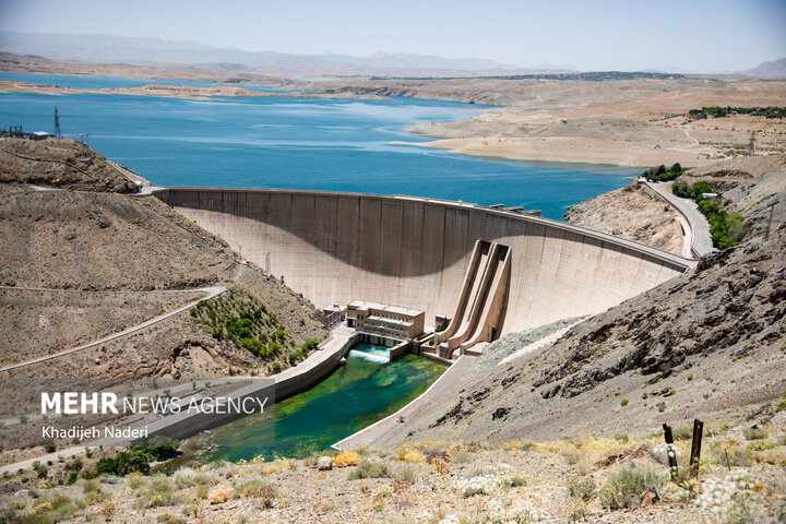 ذخایر سدهای کشور به سطح بحرانی رسید