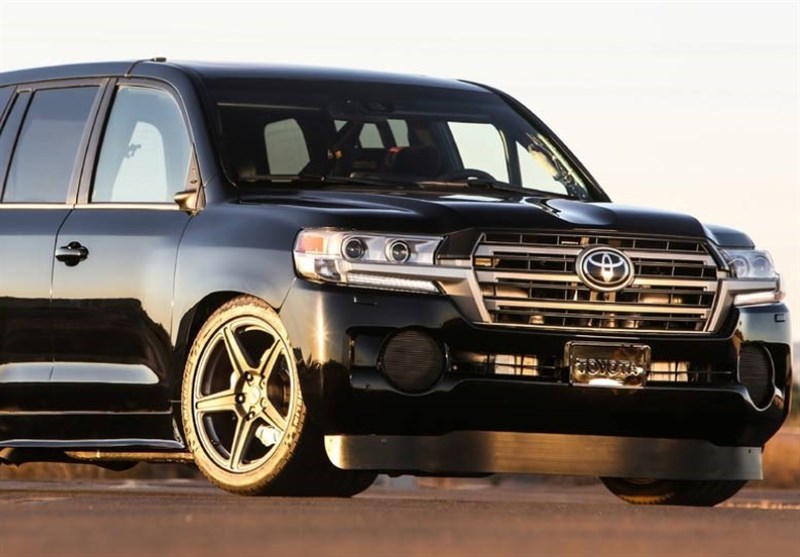 واردات لندکروز۲۰۲۵ با مصرف صدی ۲۰ لیتر؛ تناقض آشکار در سیاست گذاری سوخت و ارز