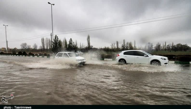 فعالیت سامانههای بارشی در کشور؛ هشدارهای نارنجی و زرد برای ۲۰ استان
