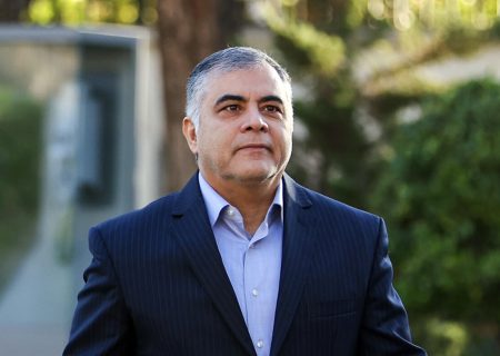 وزیر نفت: صدور کارت سوخت ادامه دارد