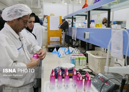 بلاتکلیفی بازار لبنیات پس از تعیین دوباره نرخ شیرخام / اعلام قیمت‌ها رسمی نیست